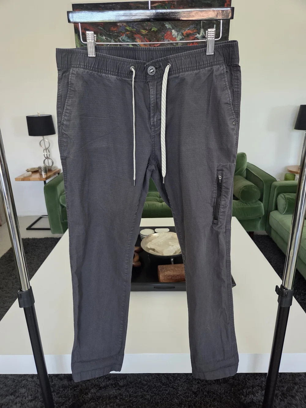 Vuori Women's Ripstop Pants Five-Pocket Design in Charcoal Grey, Size Large - Picture 4 of 10
